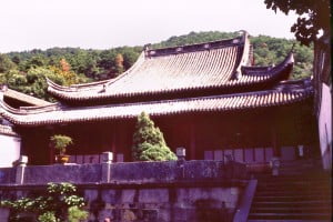 Baoguo Tempel in Ningbo