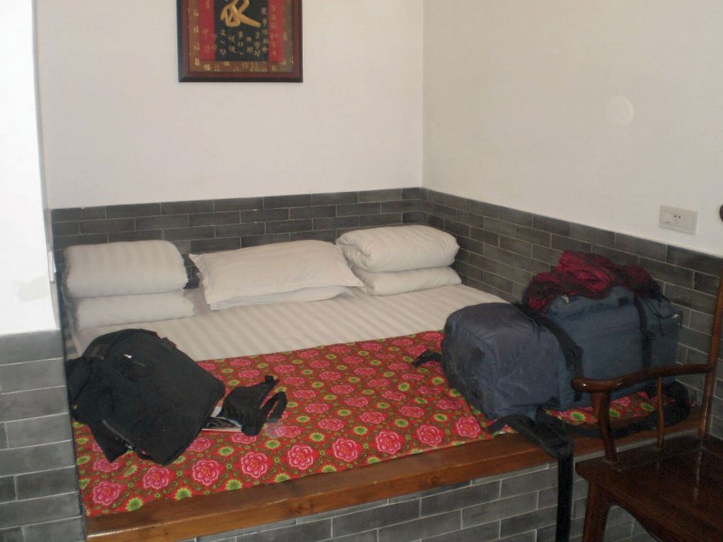 Immer noch mein Standard-Gepäck: Im Hostel in Pingyao 2009