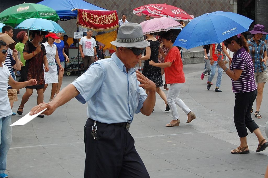 Beim Jazz-Dance im People's Park. Chengdu - Das Größte