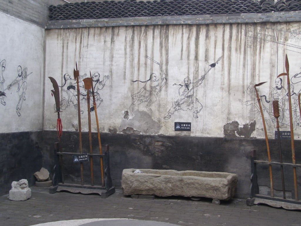 Im Hof einer alten Security Firma