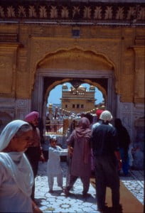 Amritsar Eingang zum Goldenen Tempel