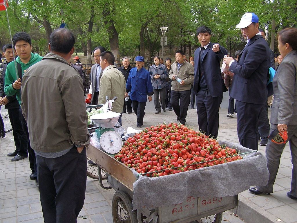 Erdbeeren auf dem Markt in China.