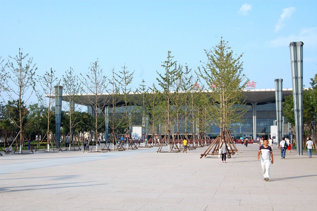 Der moderne Bahnhof in Taiyuan, extra für den Hochgeshwindigkeitszug gebaut