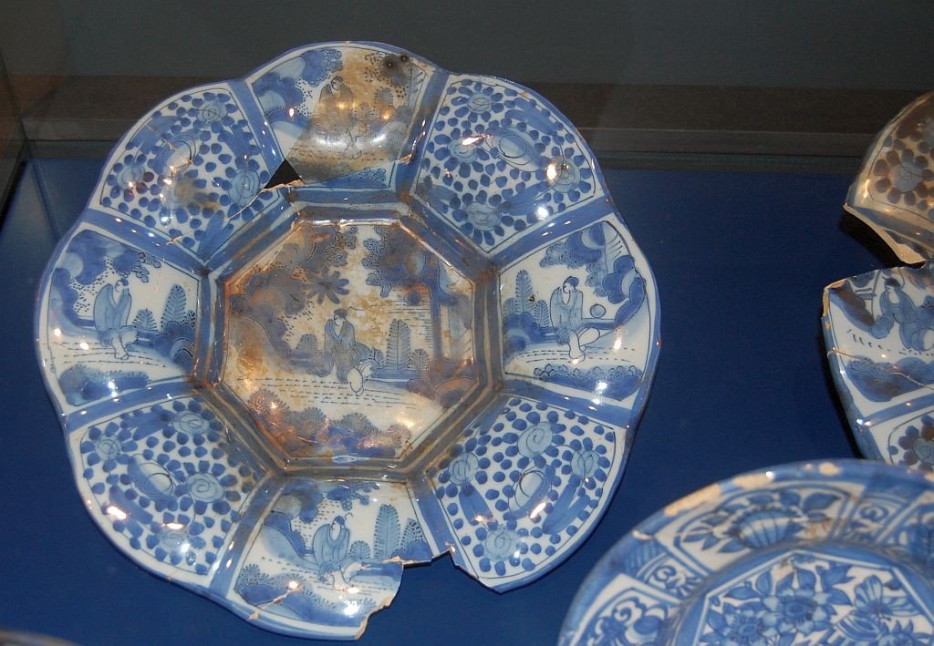 Schale mit chinesischen Motiven