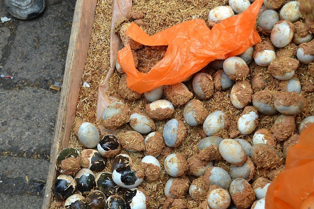 Tausendjährige Eier auf dem Markt