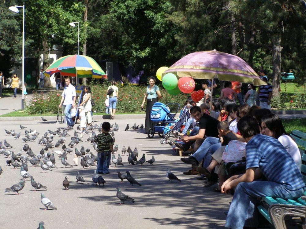 Almaty: Im ehemaligen Gorki-Pakr, heute Zentraler Park für Kultur und Freizeit