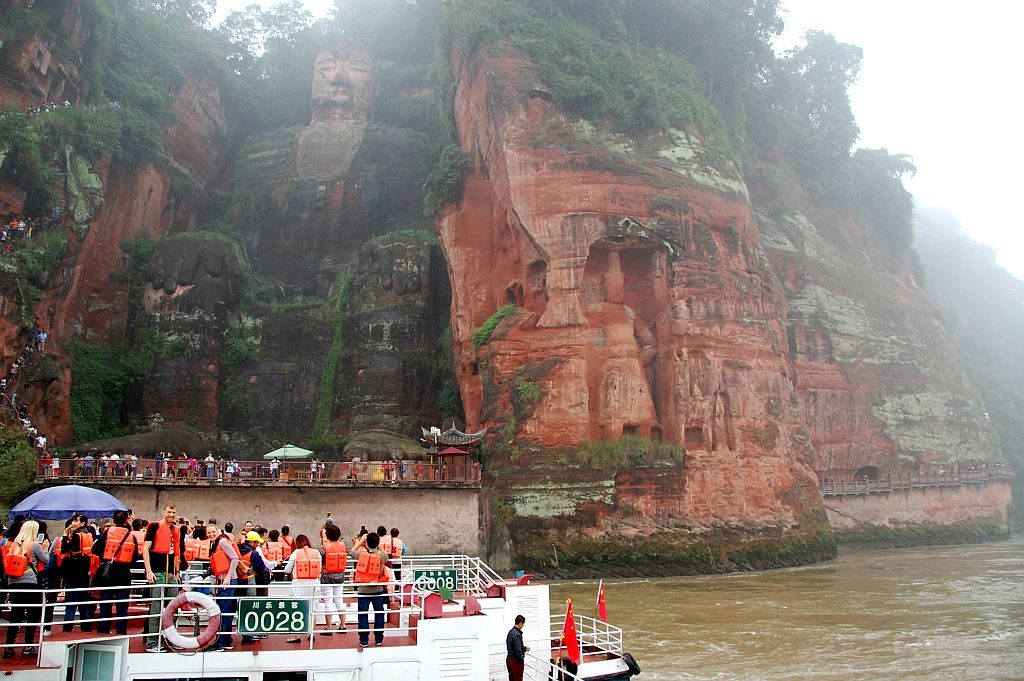 leshan-buddha-boot