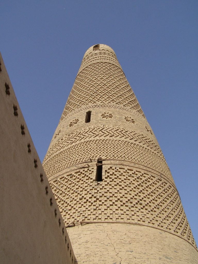 Das Emin Minarett in voller Pracht