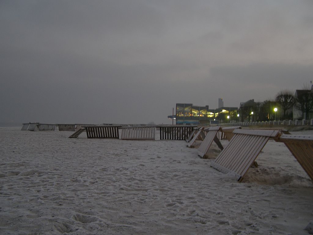 Laboe - Strand in der Abenddämmerung