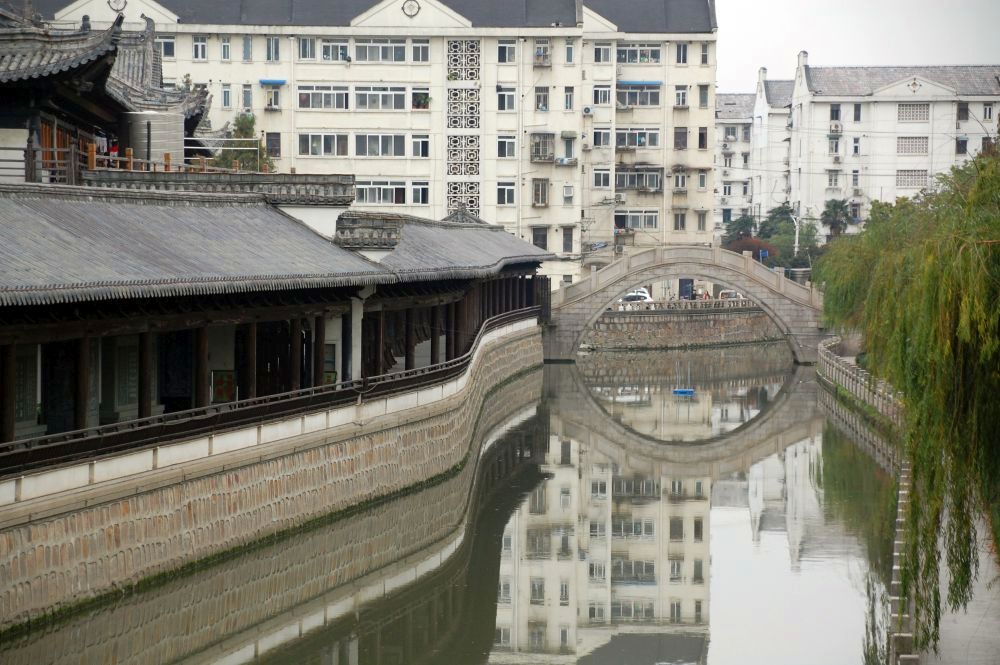 Beim Zhenru Tempel Brücke