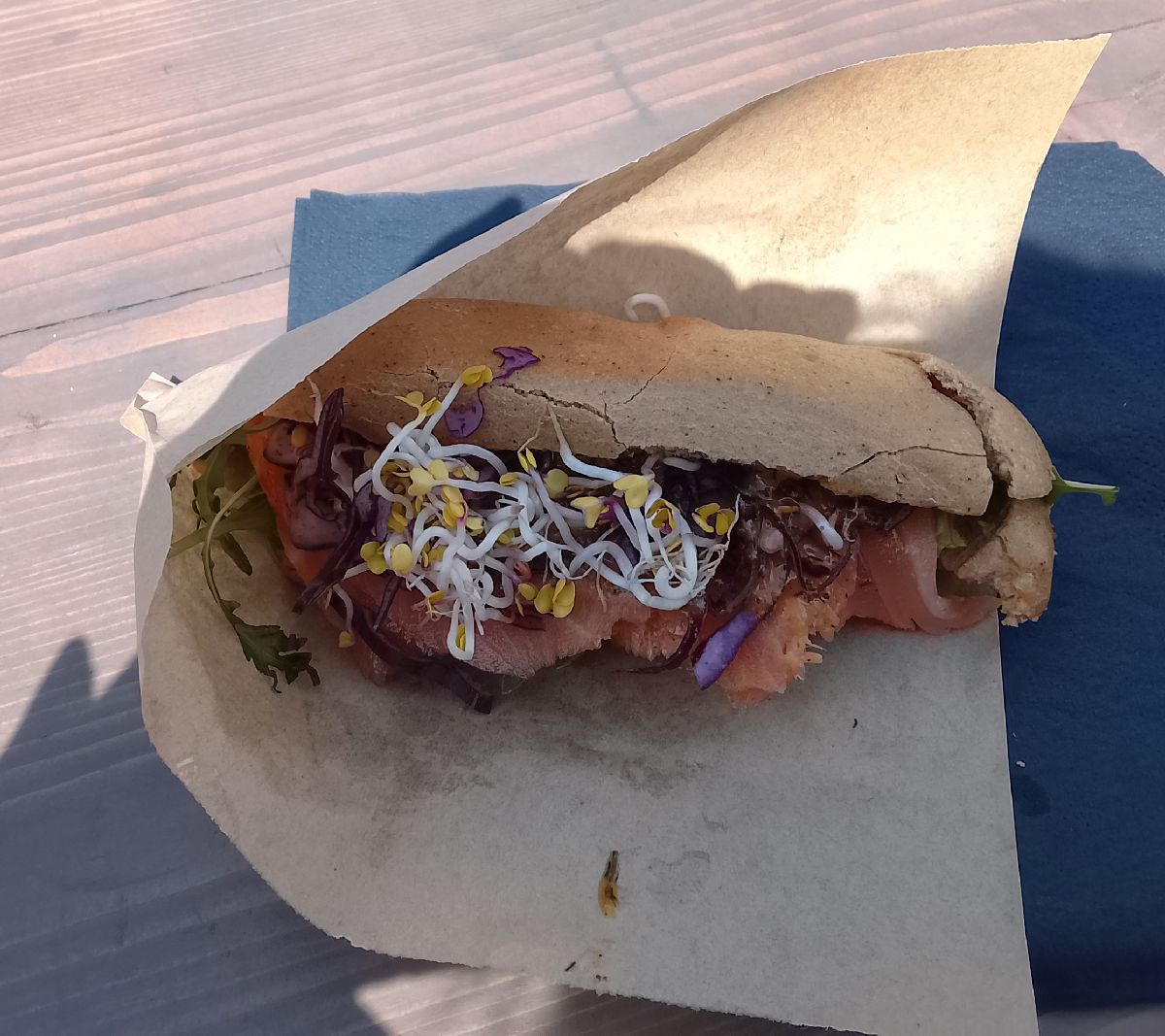 Lachsbrötchen